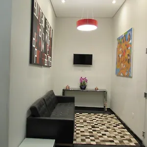 2* Hotel Urbis A 10 Minutos Rua 25 De Março, Brás,bom Retiro,a 2 Minutos Do Mirante Sampa Sky E Pista De Skate Anhangabaú